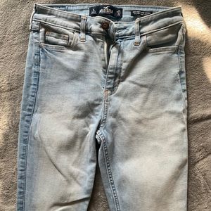 Hollister skinny jeans